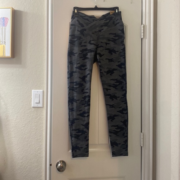 PINK Victoria's Secret Pants - PINK camo leggings, cross front, new with tags